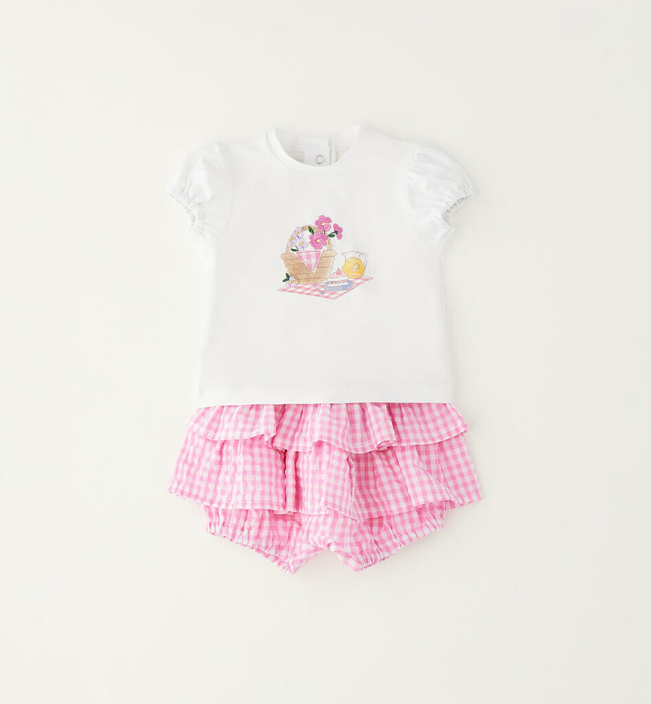 Completo t-shirt e gonnellina